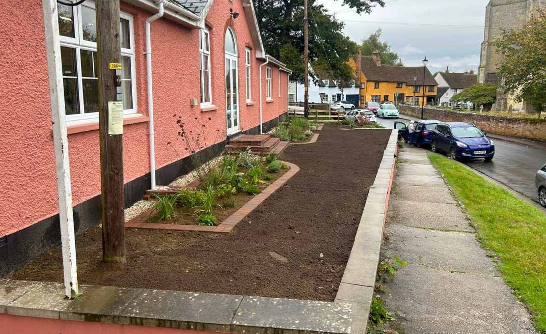 side view of a rain garden