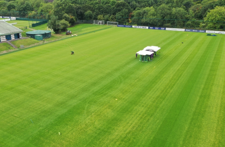 hybrid pitch being stitched
