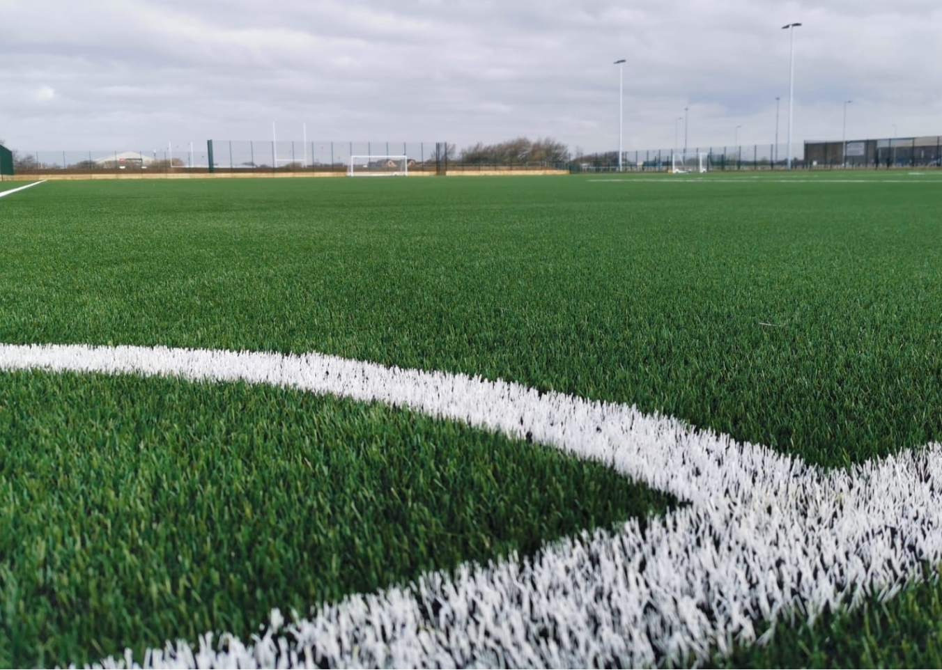 synthetic pitch construction