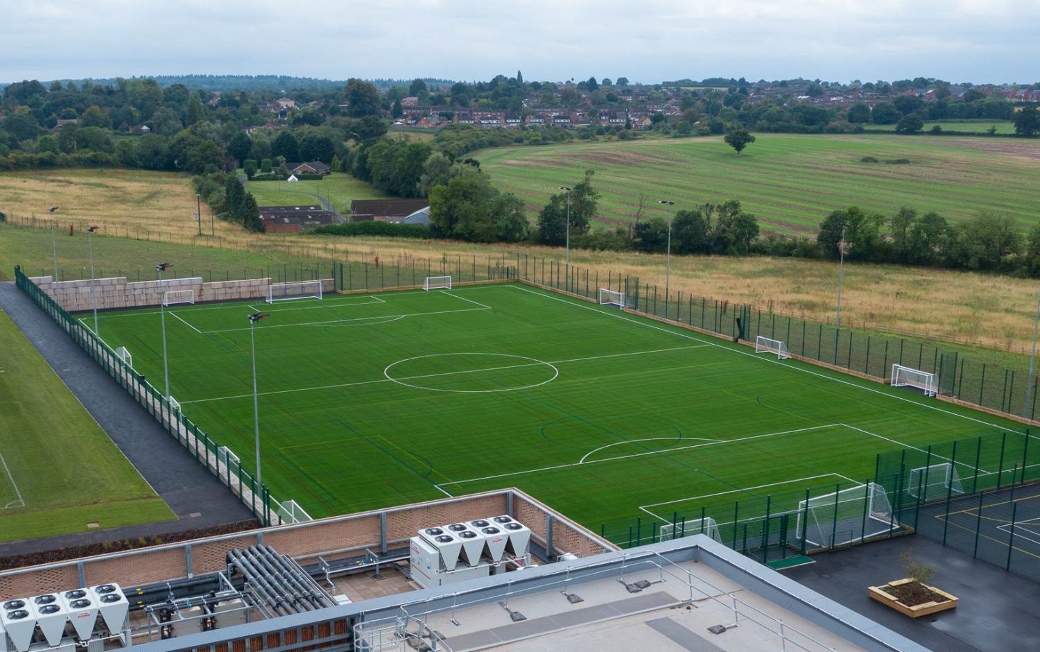 design and build sports surfaces artificial pitch